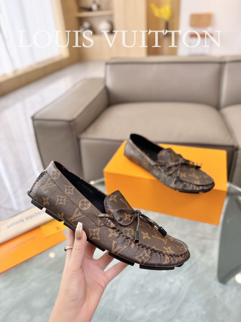 Louis Vuitton Low Shoes